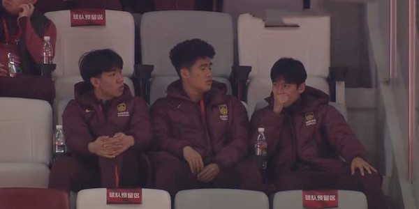 爱游戏体育-1-0，U23国足邀请赛不败收官，杜月徵轰出落叶球，越南队下脚太狠