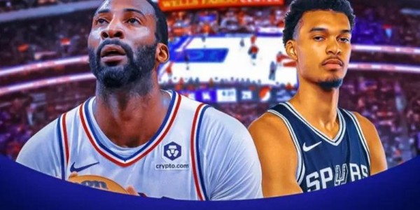爱游戏体育官方网站-出战5分钟，狂输14分，投篮7中1！球迷：文班打你像打人机